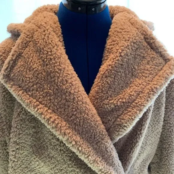 Urban Outfitters Oversized Teddy Coat  - Picture 8 of 15